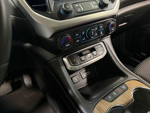 Used 2023 GMC Acadia SLE w/ Driver Convenience Package AWD/4WD image 82