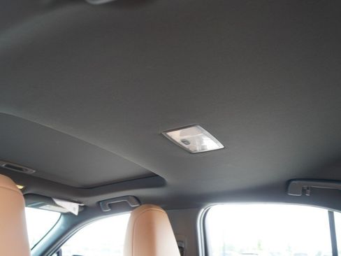 Certified 2025 Lexus UX 300h FWD w/ Accessory Package (Z1) image 32