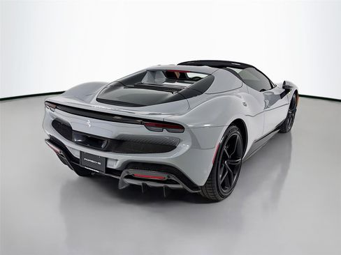 Used 2024 Ferrari 296 GTS RWD image 32