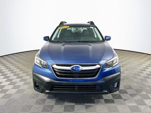 Used 2022 Subaru Outback Premium AWD/4WD image 4