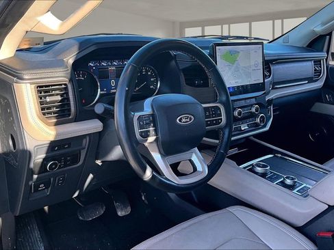Used 2024 Ford Expedition Max Limited image 16
