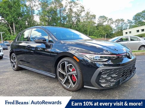 New 2025 Volkswagen GTI SE image 1