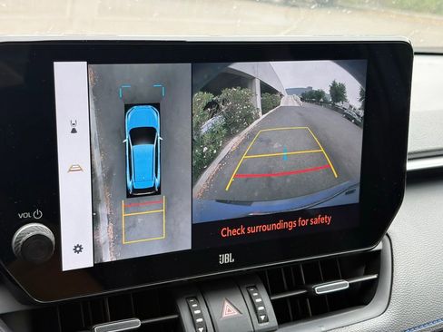 Used 2025 Toyota RAV4 XSE w/ Advanced Technology Package image 16