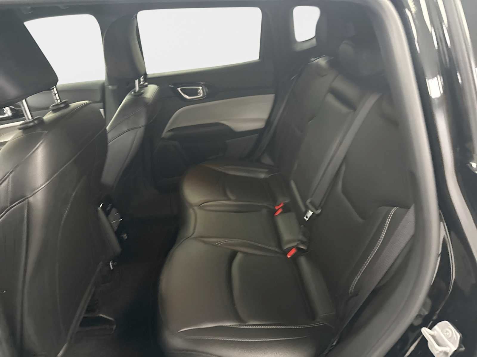 Used 2025 Jeep Compass Limited AWD/4WD image 22