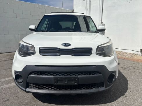 Used 2019 Kia Soul image 3