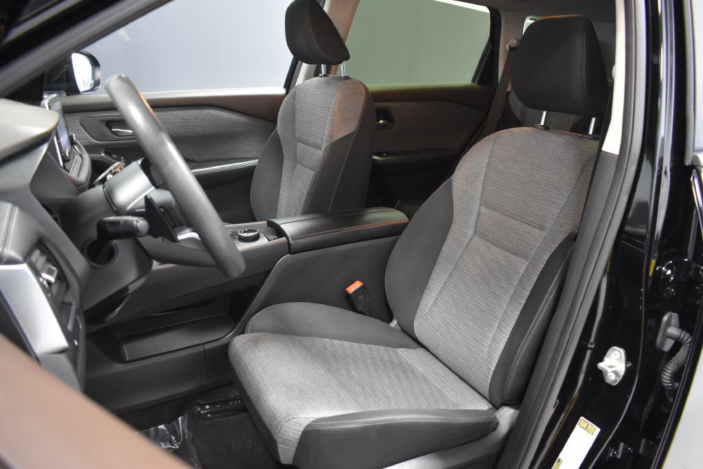 Certified 2023 Nissan Rogue SV AWD/4WD image 5