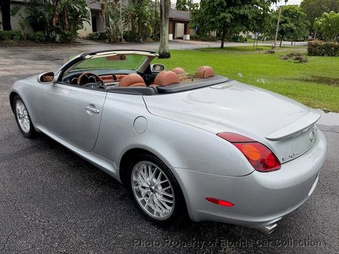 Used 2002 Lexus SC 430 Convertible RWD image 3