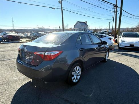 Used 2015 Toyota Corolla LE image 5