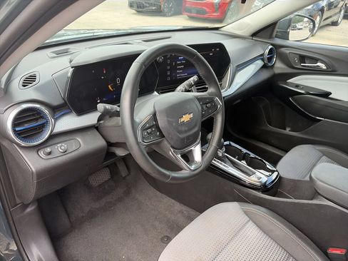 Used 2025 Chevrolet Trax LT w/ Driver Confidence Package FWD image 10