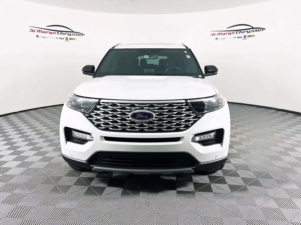 Used 2023 Ford Explorer Platinum w/ Technology Package AWD/4WD image 3
