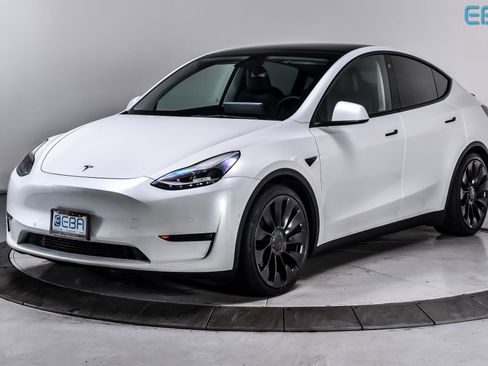 Used 2022 Tesla Model Y Performance image 2