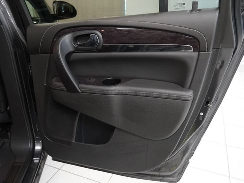 Used 2015 Buick Enclave Leather w/ Trailering Package FWD image 32