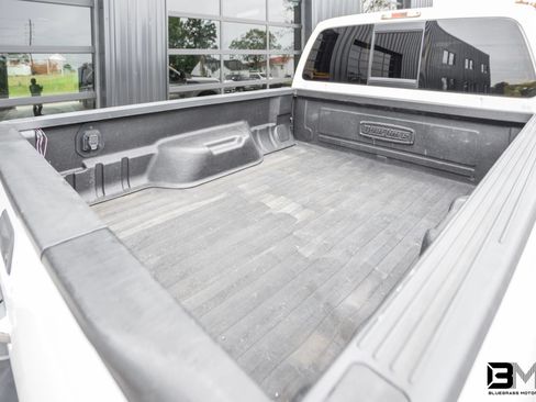 Used 2013 Ford F250 Lariat w/ Lariat Ultimate Pkg AWD/4WD image 13