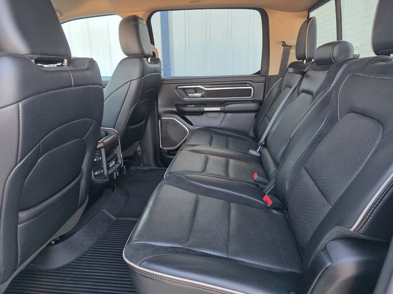 Used 2021 RAM 1500 Laramie AWD/4WD image 28