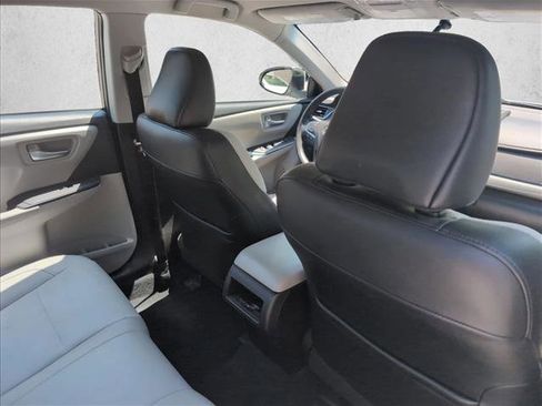 Used 2017 Toyota Camry SE FWD image 20