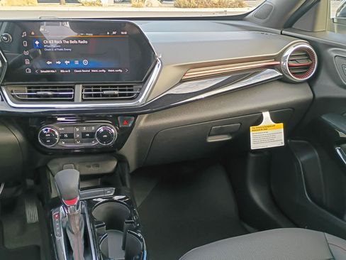 New 2026 Chevrolet Trax RS w/ Sunroof Package image 27