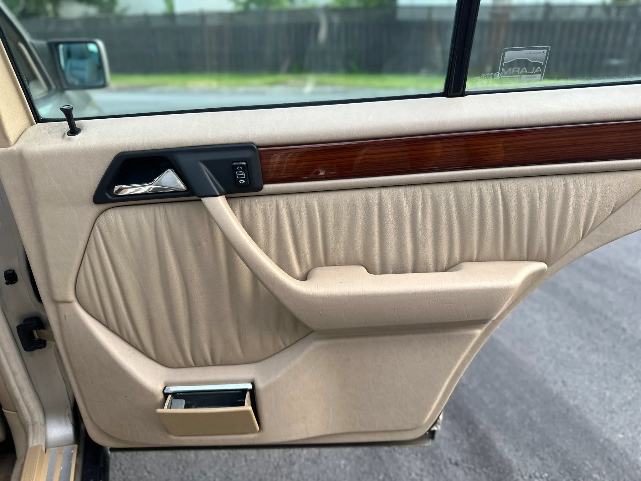 Used 1994 Mercedes-Benz E 320 Sedan image 58