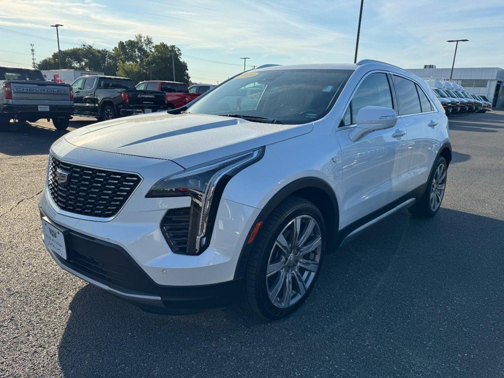 Certified 2019 Cadillac XT4 Premium Luxury AWD/4WD image 8