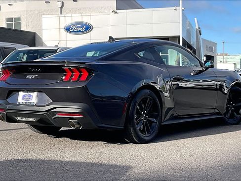 Used 2024 Ford Mustang GT RWD image 21
