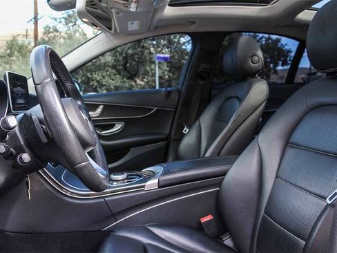 Used 2017 Mercedes-Benz C 300 Sedan image 19