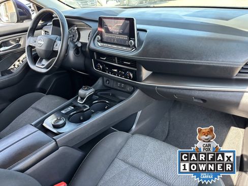 Certified 2025 Nissan Rogue SV AWD/4WD image 13
