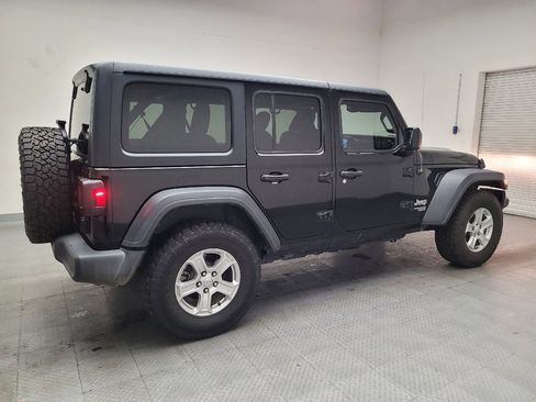 Used 2019 Jeep Wrangler Unlimited Sport S AWD/4WD image 10