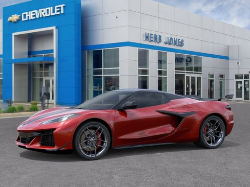New 2026 Chevrolet Corvette Z06 RWD image 2