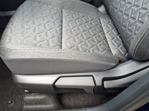 New 2026 Nissan Kicks SV w/ Charging Package FWD image 12