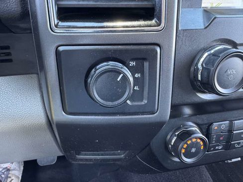 Used 2020 Ford F150 XLT w/ Equipment Group 302A Luxury AWD/4WD image 29