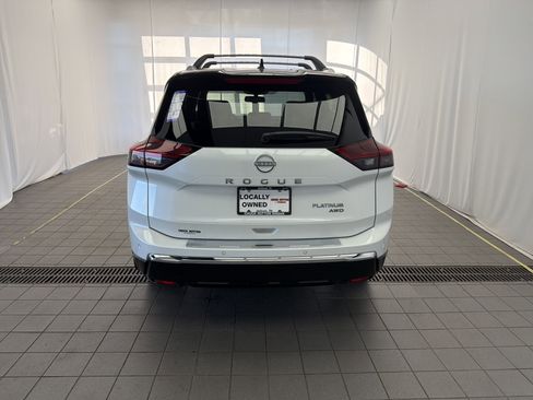 New 2026 Nissan Rogue Platinum image 6