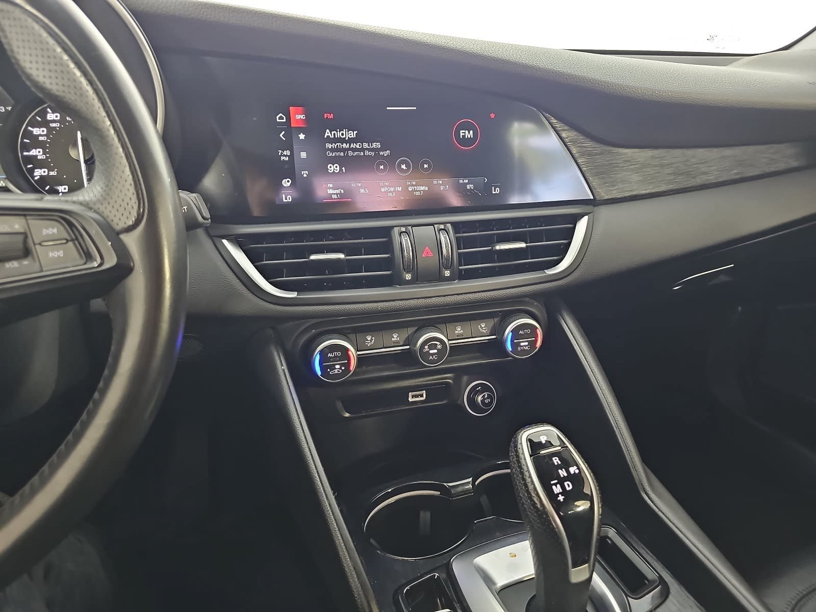 Used 2021 Alfa Romeo Giulia Sprint w/ Active Assist 1 Package RWD image 19