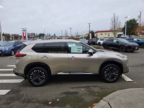 New 2026 Nissan Rogue Platinum image 4