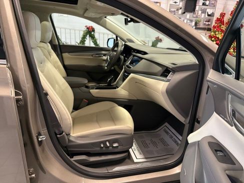 Used 2023 Cadillac XT5 Premium Luxury image 29