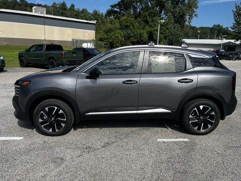 New 2026 Nissan Kicks SV w/ Cold Weather Package AWD/4WD image 4