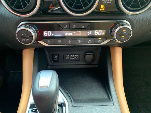 Used 2024 Nissan Sentra SV w/ SV Premium Package FWD image 20