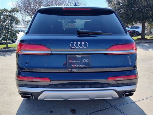 Certified 2025 Audi Q7 2.0T Premium w/ Convenience Package AWD/4WD image 7