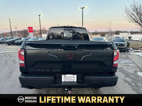 Used 2023 Nissan Titan PRO-4X w/ Pro-4x Convenience Package image 8