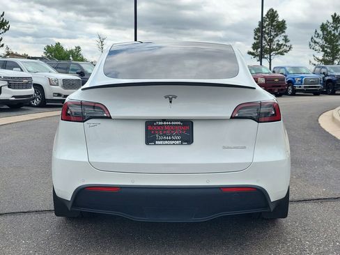 Used 2022 Tesla Model Y Performance AWD/4WD image 5