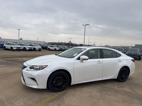 Used 2016 Lexus ES 350 image 7