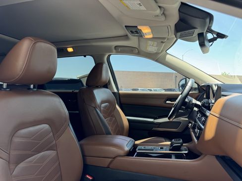 Used 2022 Nissan Pathfinder Platinum w/ Cargo Package image 47