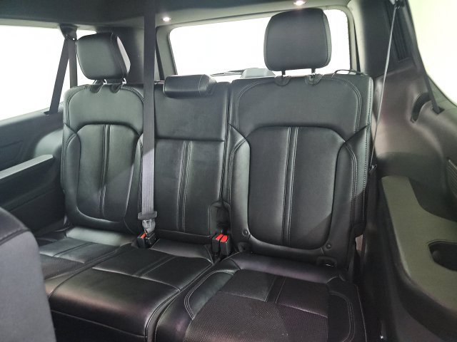 Used 2024 Jeep Wagoneer L Series II w/ Flexible Seating Group AWD/4WD image 4