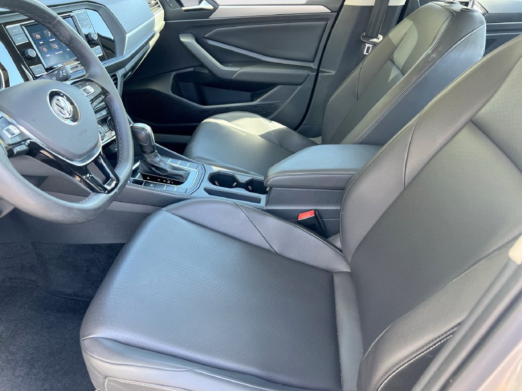 Used 2020 Volkswagen Jetta SE w/ SE Cold Weather Package FWD image 35