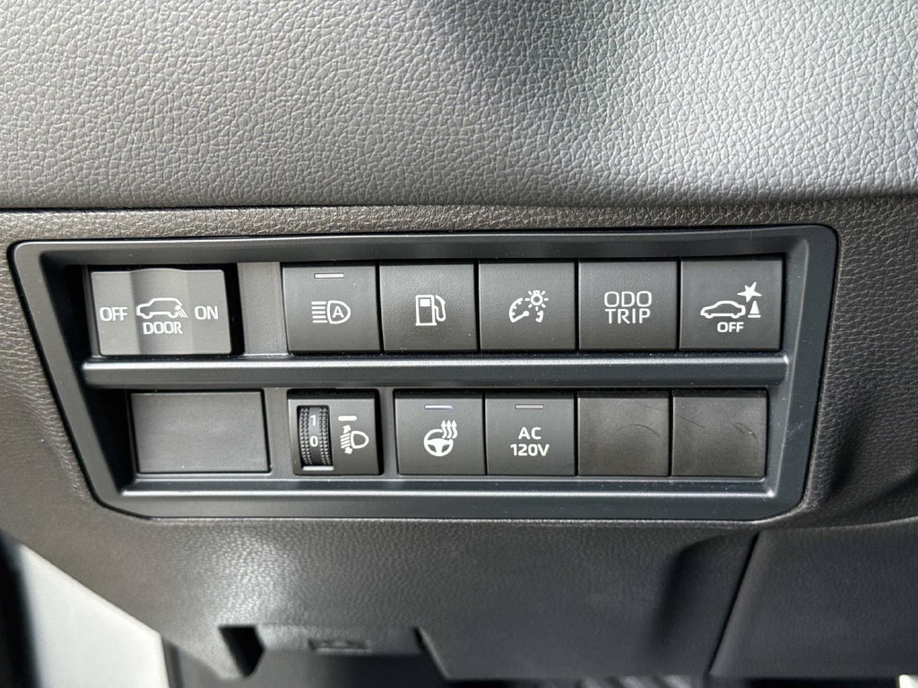 Used 2024 Toyota Sequoia SR5 w/ SR5 Premium Package AWD/4WD image 45