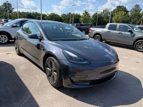 Used 2023 Tesla Model 3 Standard Range RWD image 12