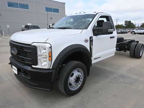 New 2026 Ford F550 2WD Regular Cab Super Duty image 18