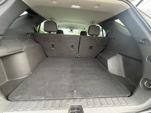 Used 2021 Chevrolet Equinox LS w/ LS Convenience Package FWD image 34