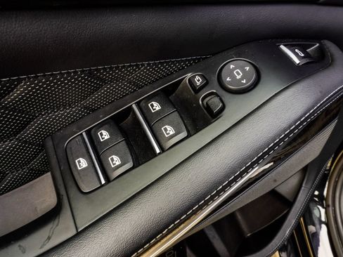 Used 2022 BMW X5 M w/ Executive Package AWD/4WD image 35