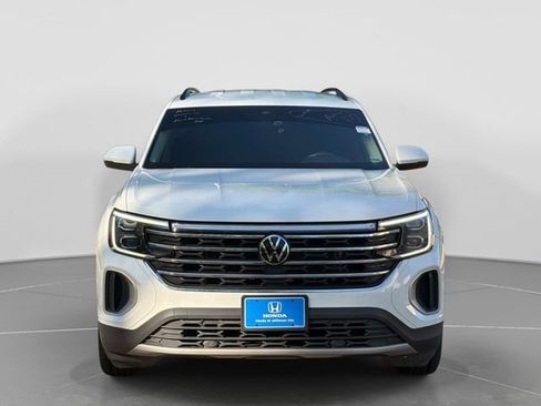 Used 2024 Volkswagen Atlas SE AWD/4WD image 9