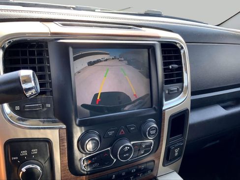 Used 2014 RAM 2500 Laramie w/ Convenience Group AWD/4WD image 27