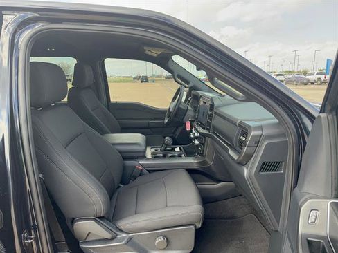 Used 2024 Ford F150 XLT w/ XLT Black Appearance Package image 12